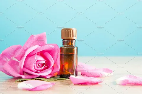 تصویر 2 از گلاب دو آتیشه با عطر متمرکز و کیفیت بی نظیر